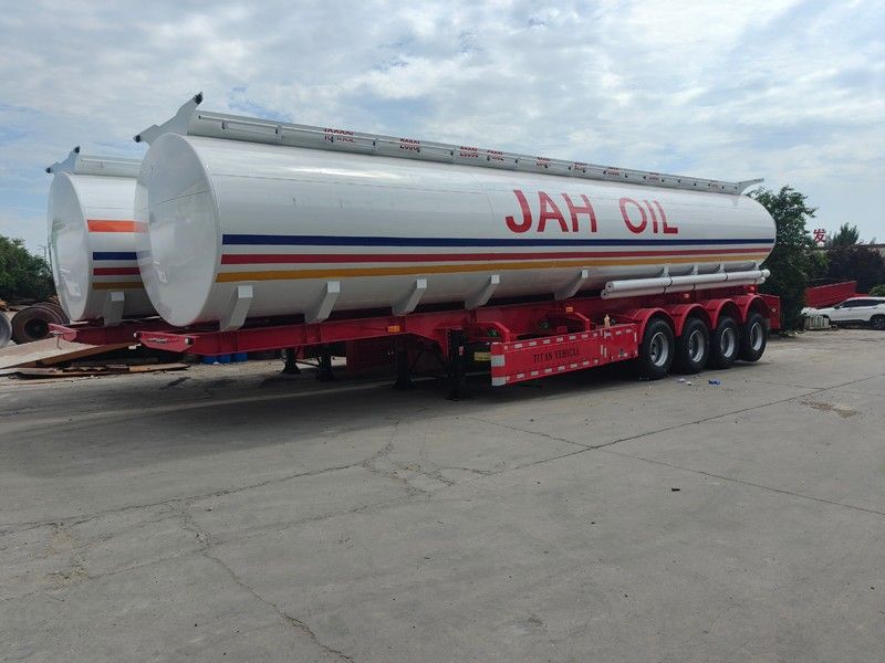 液体油罐车