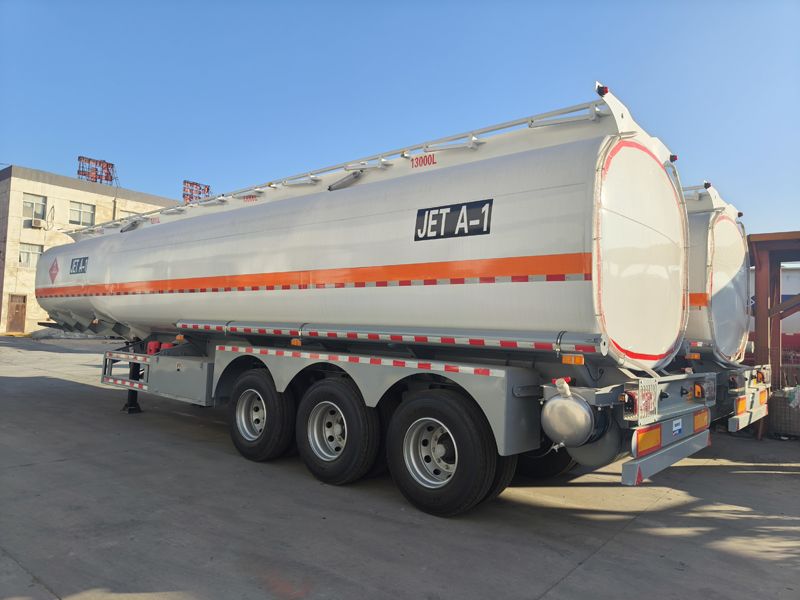 液体油罐车